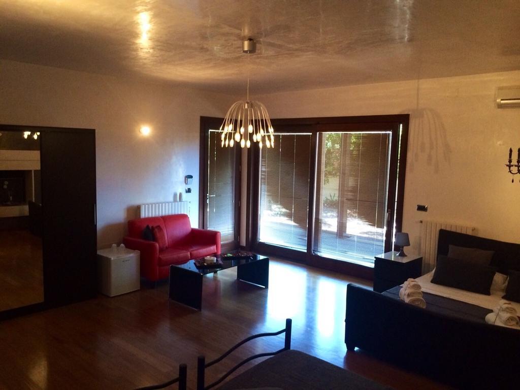 Villetta Del Salento Exclusive B&B Галиполи Стая снимка